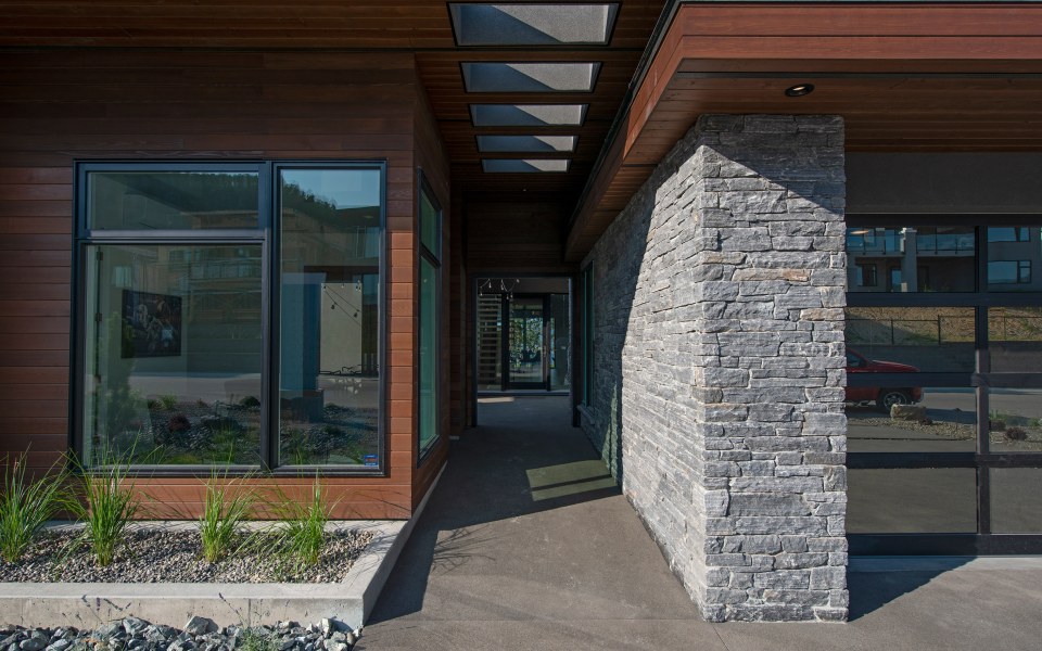 Pangaea® Natural Stone - Ledgestone, WestCoast®